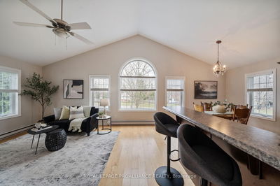 Unit 703 — 325 Densmore Rd, Cobourg - Cobourg