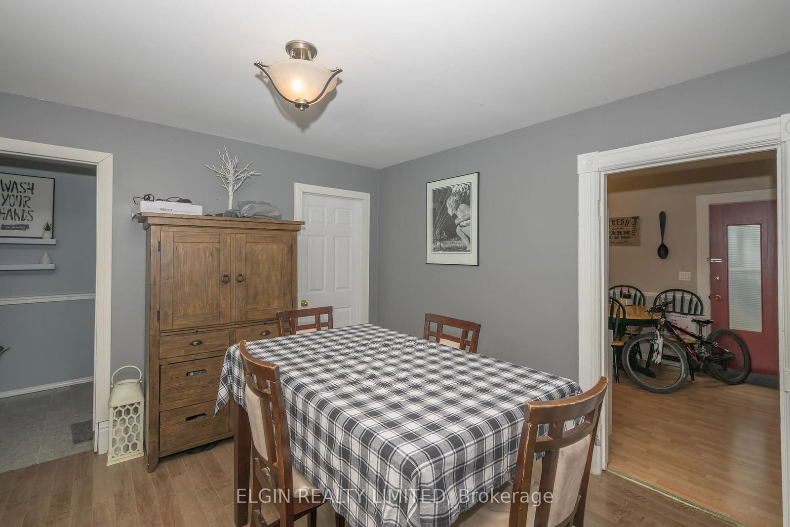 Listing Image 7