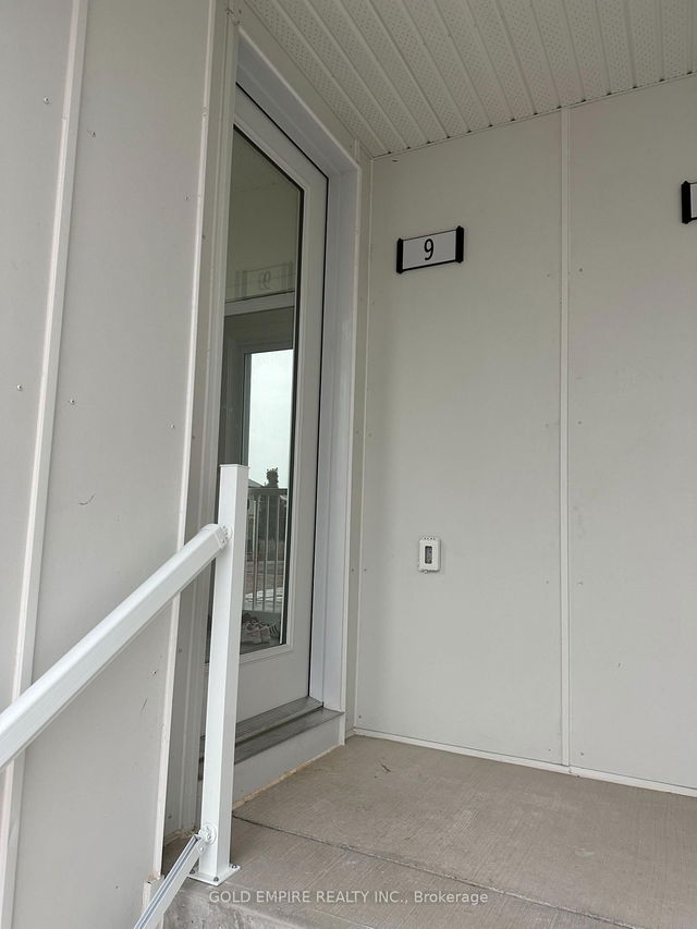 9 - 234 EDGEVALLEY Road
