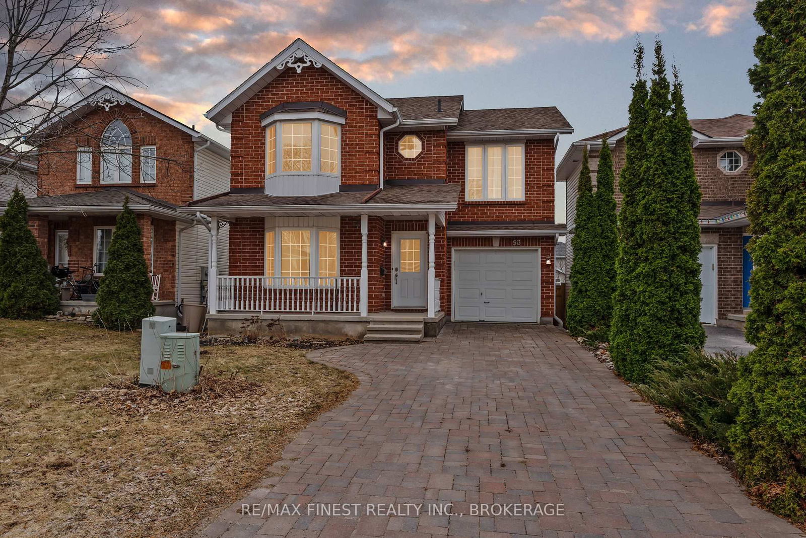 Detached House sold at 93 Dalgleish Avenue, Kingston, Kingston East (Incl Barret Crt), K7K 7E1 - MLS: X12088661