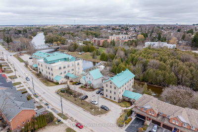 Unit 202 — 470 St Andrew St, Centre Wellington - Fergus image-0-1