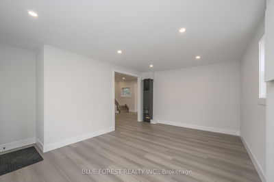 186 Victoria St, Southwest Middlesex - Glencoe image-0-3