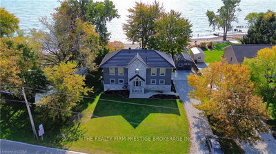 18574 ERIE SHORE Dr, Chatham-Kent - Blenheim