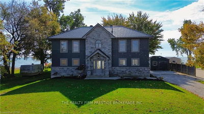 18574 ERIE SHORE Dr, Chatham-Kent - Blenheim image-0-1