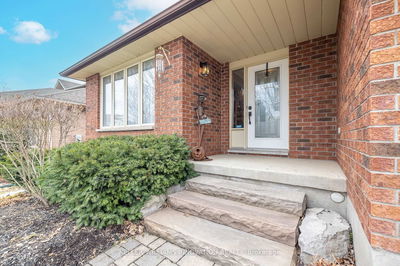 28 Peartree Cres, Guelph - Willow West/Sugarbush/West Acres image-0-1