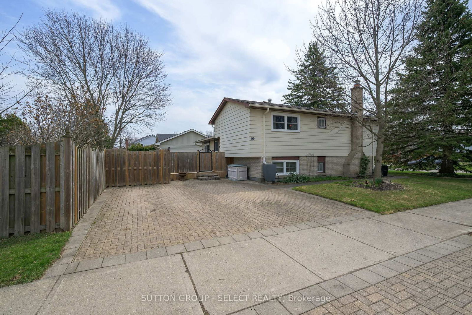 Detached House for sale at 99 Inverary Crescent, London, North I, N6G 3L7 - MLS: X12089133