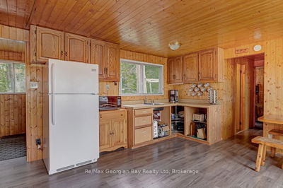 15SR405 SEVERN RIVER SHORE, Muskoka Lakes - Wood (Muskoka Lakes) image-0-2