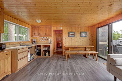 15SR405 SEVERN RIVER SHORE, Muskoka Lakes - Wood (Muskoka Lakes) image-0-4