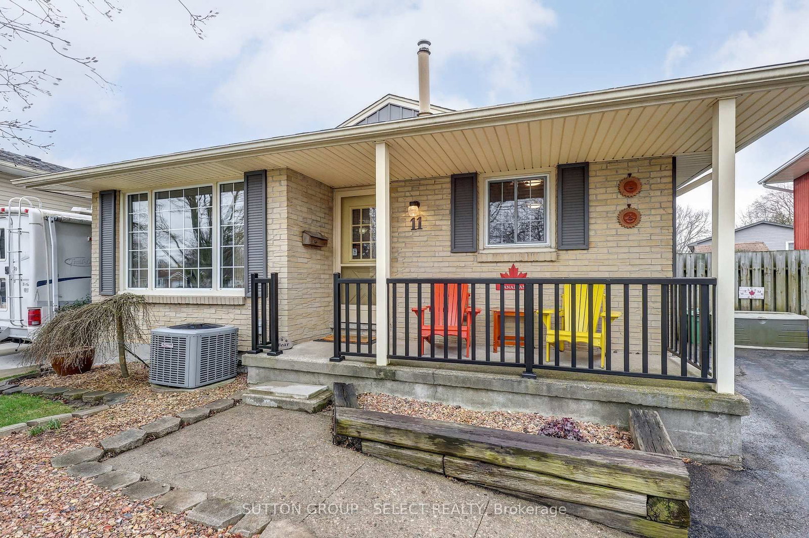 Listing Image 3