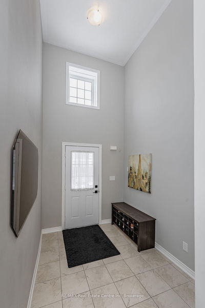 Unit 2 — 395 Linden Dr, Cambridge -  image-0-2