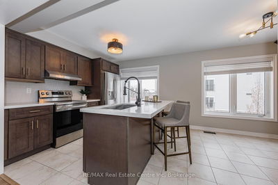 Unit 2 — 395 Linden Dr, Cambridge -  image-0-3