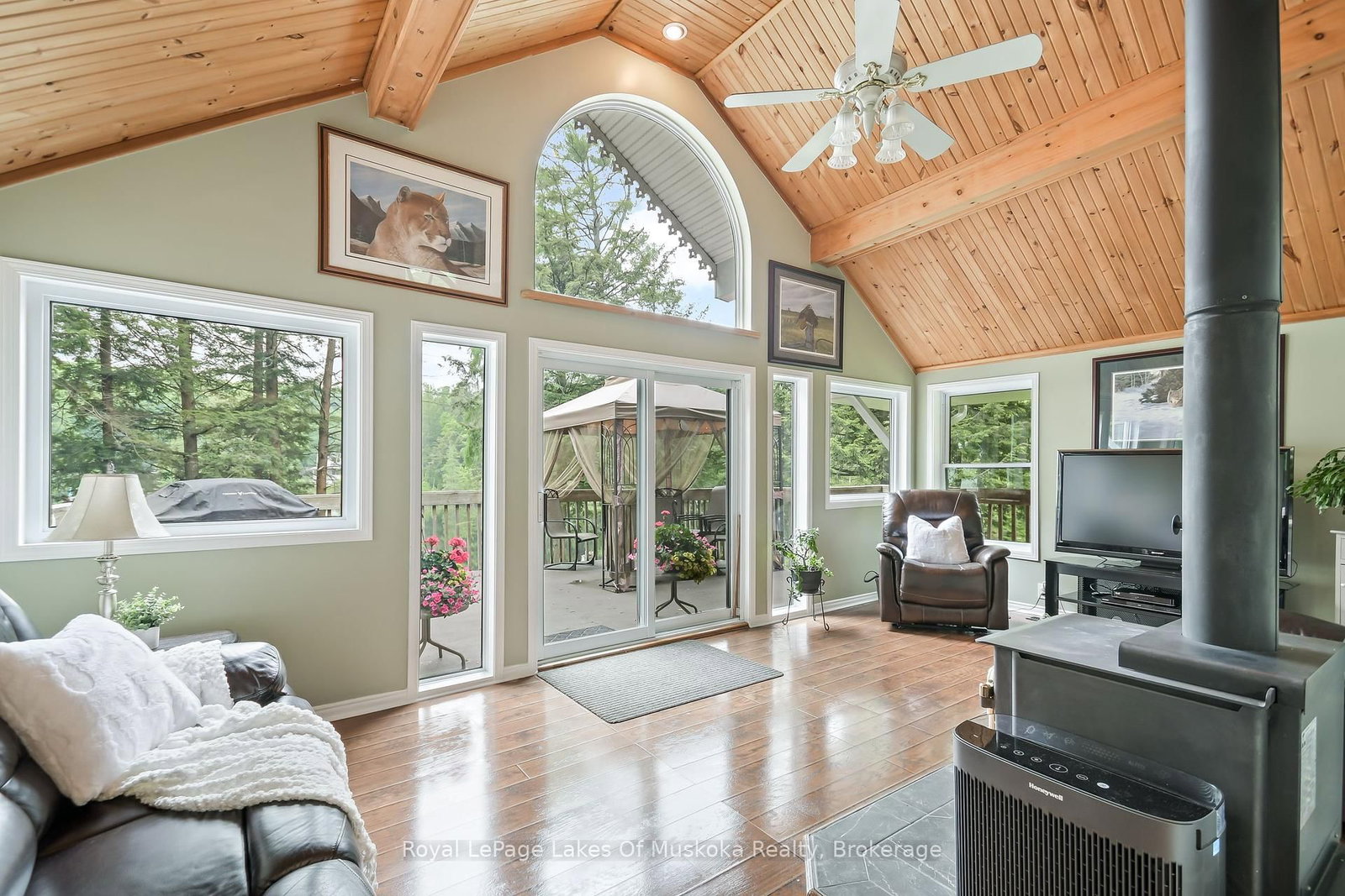 1019 Lakeshore Drive N • Bracebridge, ON photo 24
