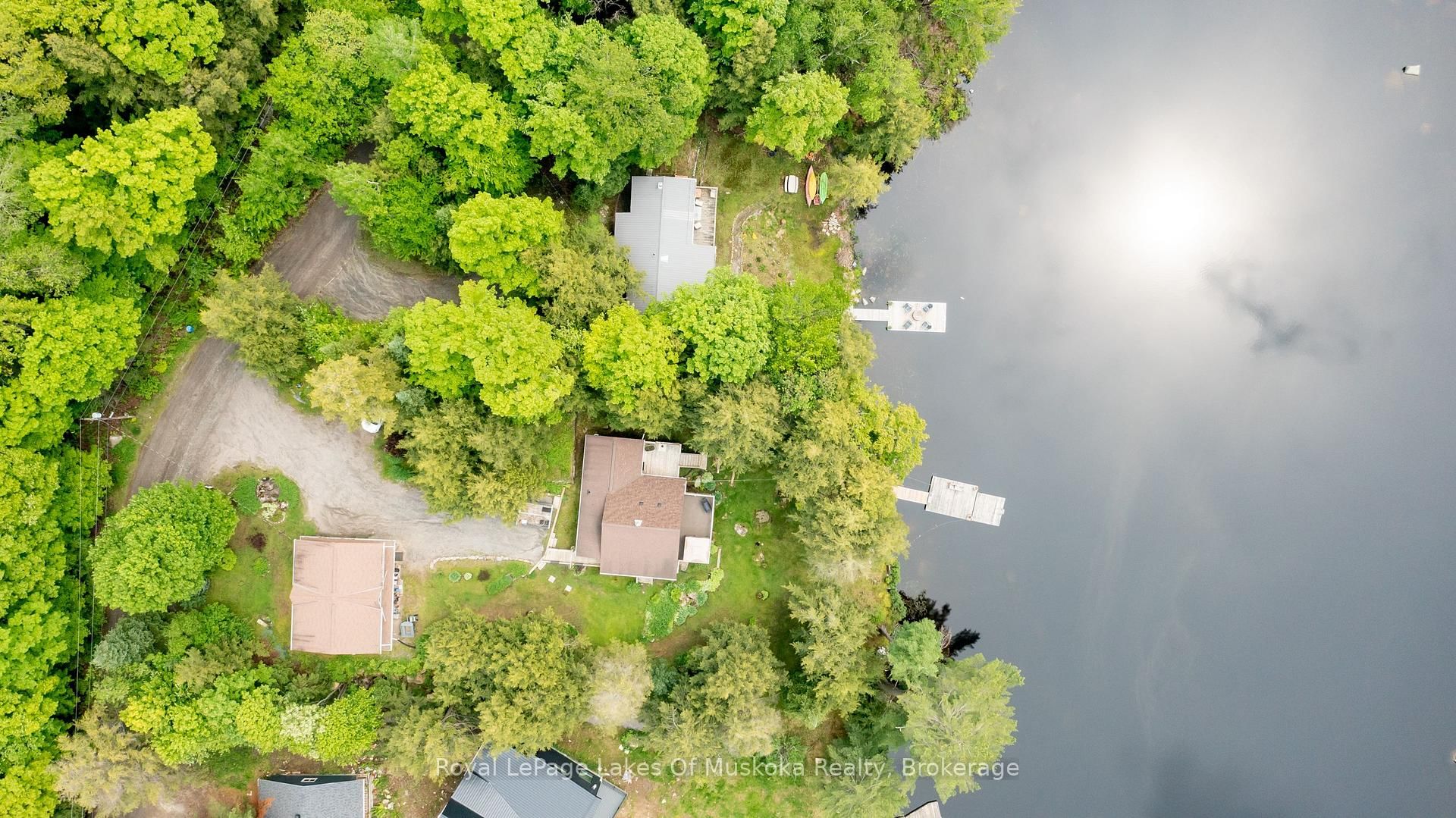 1019 Lakeshore Drive N