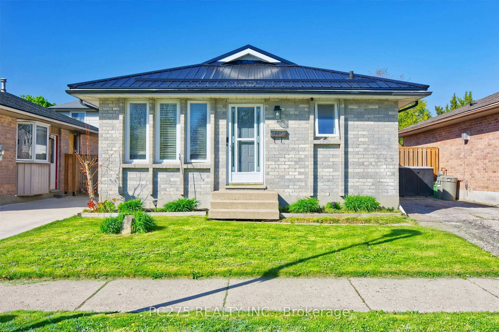 Detached House for sale at 110 Carlyle Drive, London East, East I, N5V 3R8 - MLS: X12090149