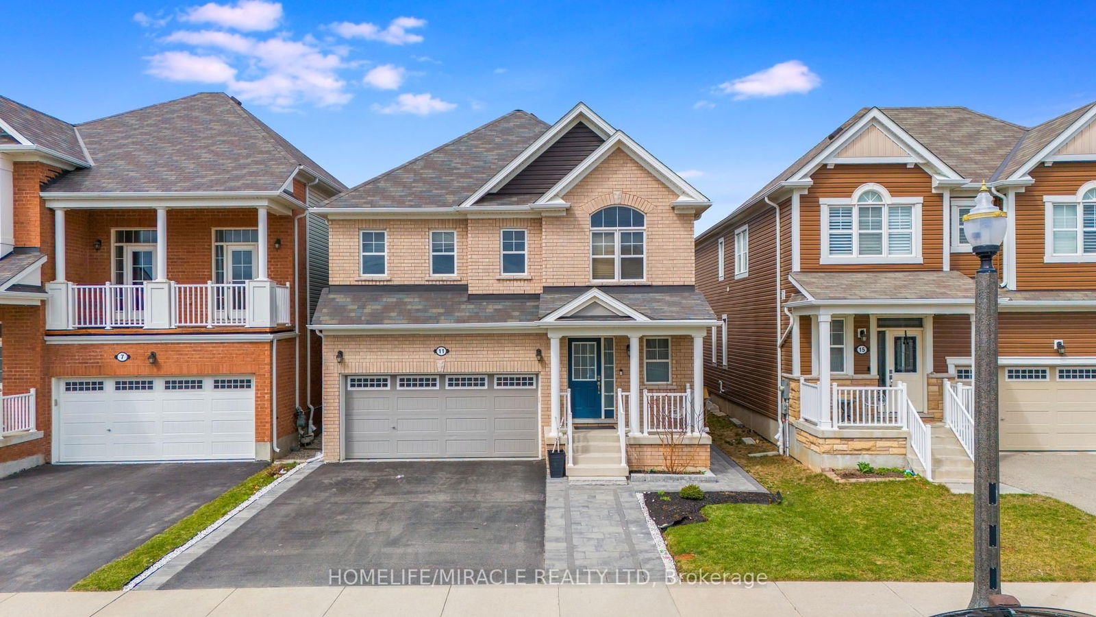 Detached House for sale at 11 Watermill Street, Kitchener, N2P 0H5 - MLS: X12090164