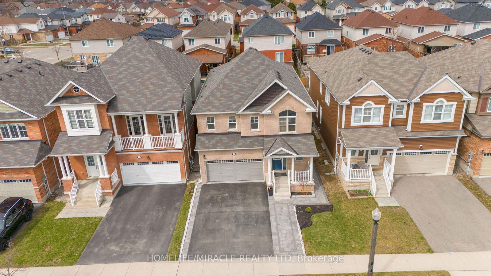 Detached House for sale at 11 Watermill Street, Kitchener, N2P 0H5 - MLS: X12090164
