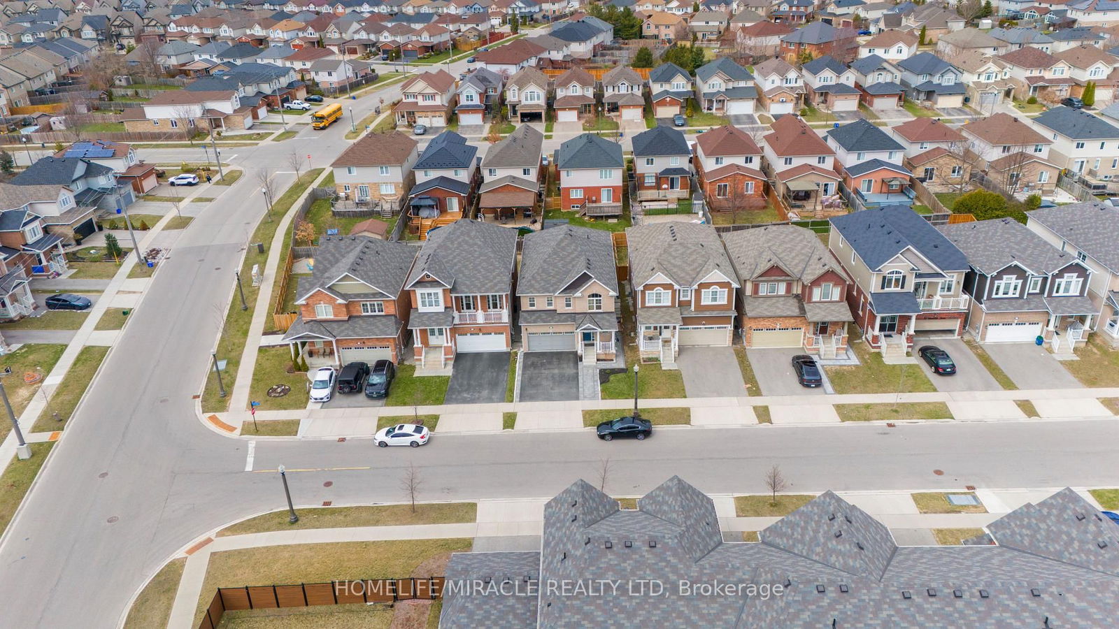 Detached House for sale at 11 Watermill Street, Kitchener, N2P 0H5 - MLS: X12090164