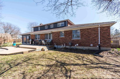 20 Hope Cres, Belleville - Belleville Ward image-0-2