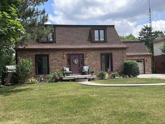 44 Ottawa Street S