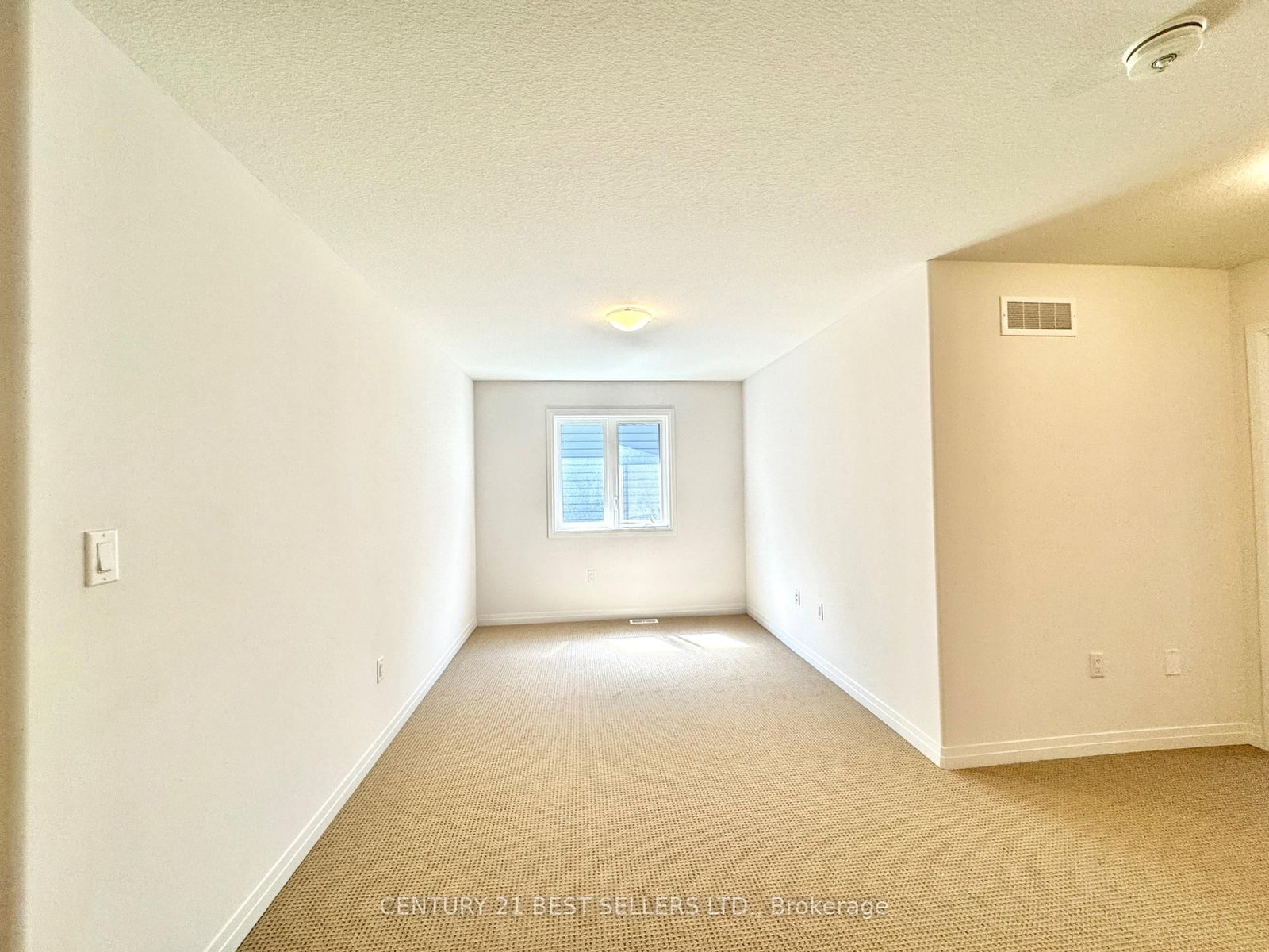Listing Image 30