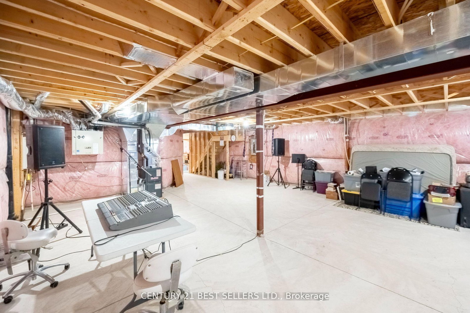 Listing Image 44