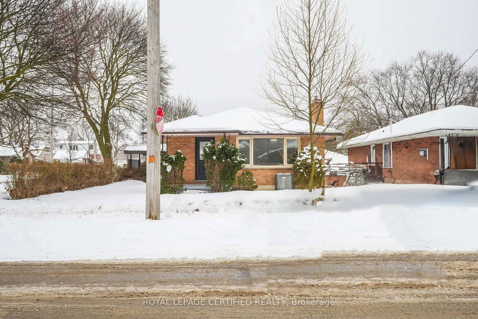 Detached House for sale at 637 Ross Street, London, East C, N5Y 3V8 - MLS: X12090470
