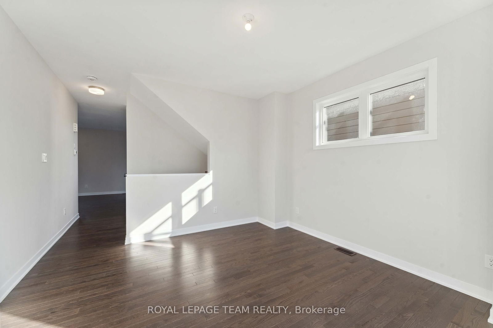 Detached House for lease at 394 Peninsula Road, Ottawa, Barrhaven - Heritage Park, K2J 7M5 - MLS: X12090665