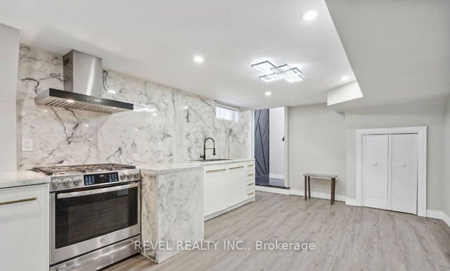 (Bsmt) - 34 Owen Place