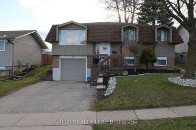 31 Stirling Macgregor Dr, Cambridge -  image-0-1