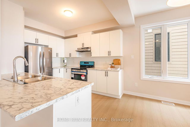 115 BEEBALM Crescent