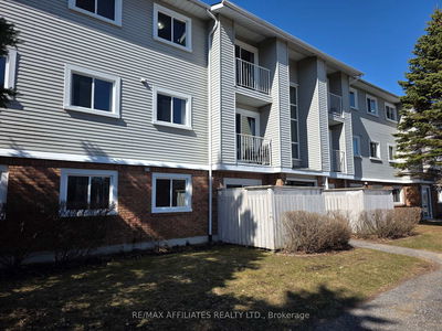 Unit 301 — 26 Pearl St, Smiths Falls - Smiths Falls image-0-1