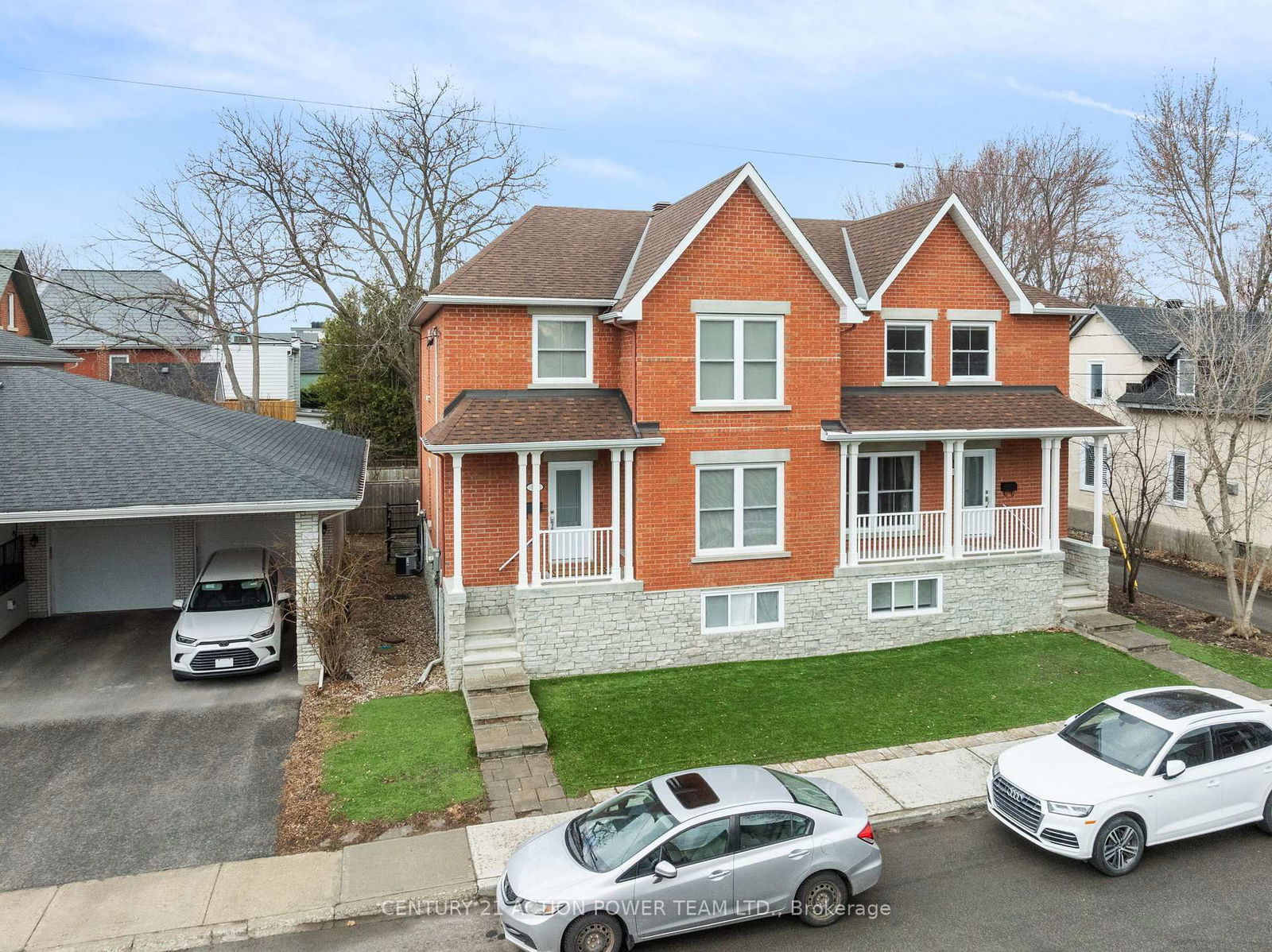 Semi-Detached House for sale at 48 Queen-Victoria Street, Ottawa, New Edinburgh, K1M 2K4 - MLS: X12091139