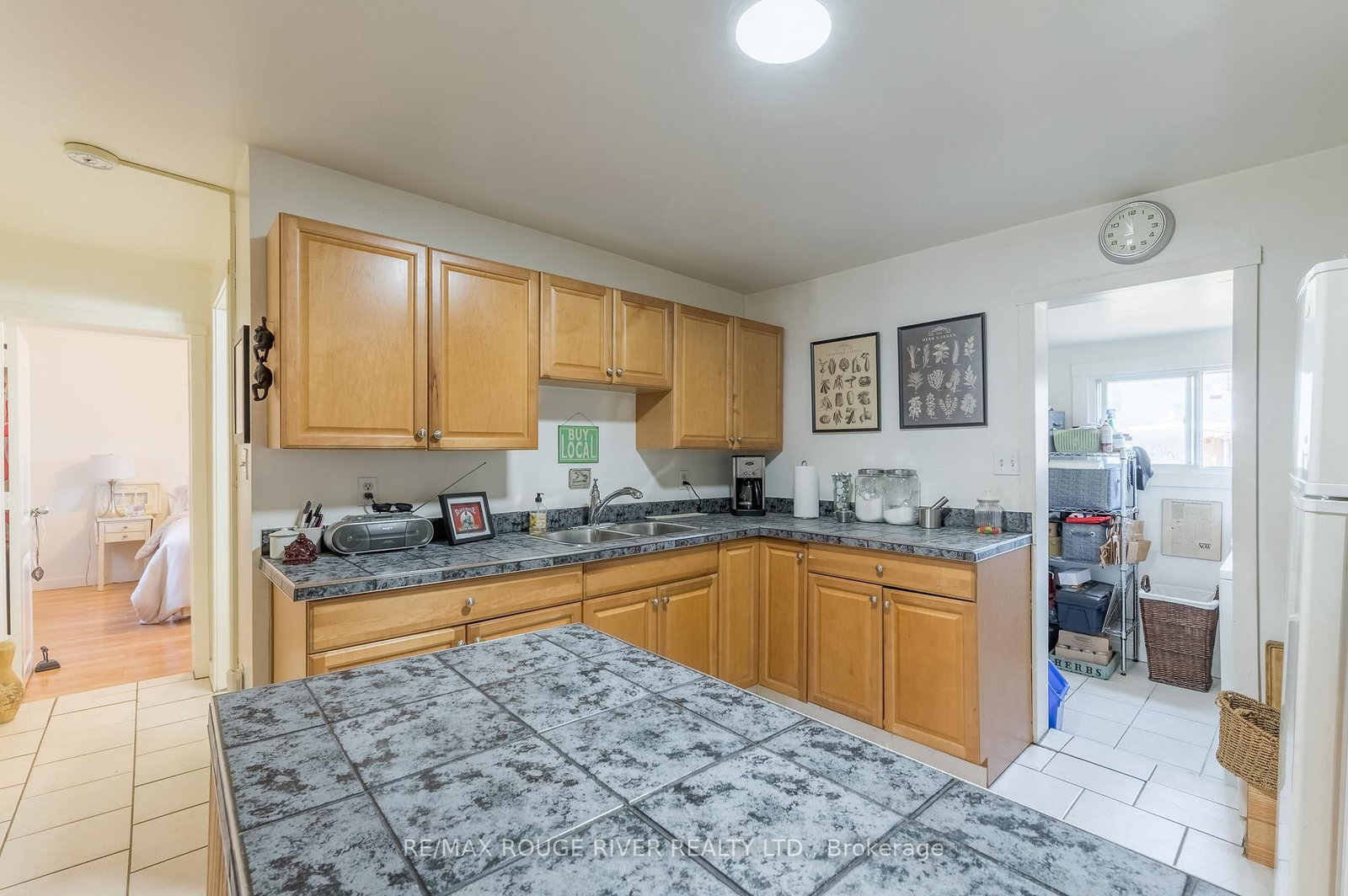 Listing Image 13