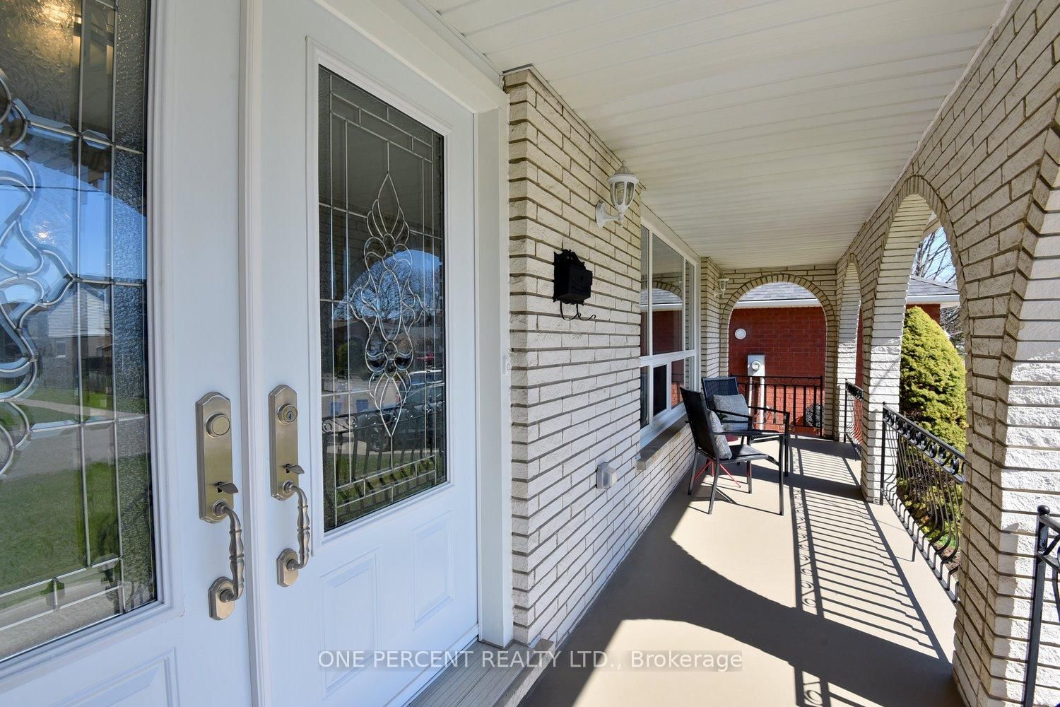 Detached House for sale at 136 Eleanor Avenue, Hamilton, Eleanor, L8W 1C8 - MLS: X12091248