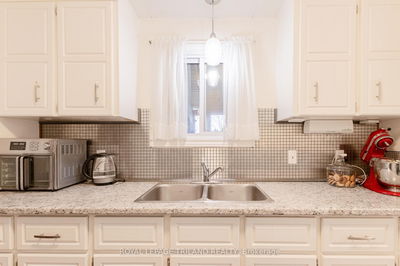 265 Pebble Beach Pkwy, South Huron - Stephen image-0-2