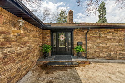 16 Freeland Crt, Hamilton - Westdale image-0-1