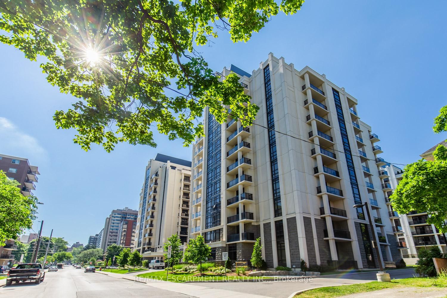 Condo for lease at 301-81 Robinson Street, Hamilton, Durand, L8P 0C2 - MLS: X12091589