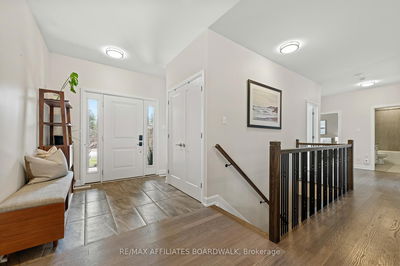 400 Cinnamon Cres, Kinburn - Fitzroy Ward (South West) image-0-1