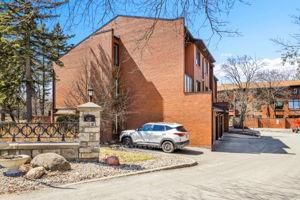 Townhouse for sale at 2-625 Richmond Road, Ottawa, Woodroffe, K2A 0G6 - MLS: X12091936