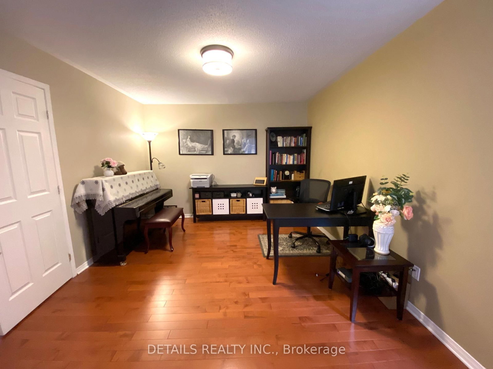 Listing Image 5