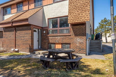 Unit B — 20 Woodvale Green, Nepean - Craig Henry/Woodvale image-0-1