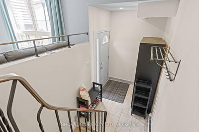 Unit B — 20 Woodvale Green, Nepean - Craig Henry/Woodvale image-0-3