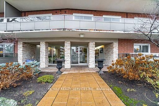 203 - 11 Woodman Drive