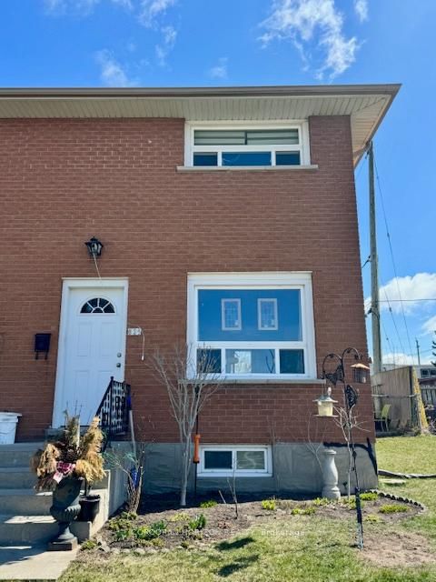 831 Walter Street