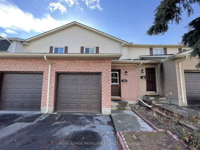 823 Datzell Lane