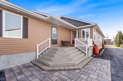84 Anik St, North Glengarry - Alexandria image-0-2