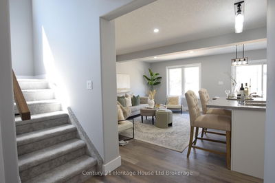 303 SIMCOE St, Woodstock - South image-0-4