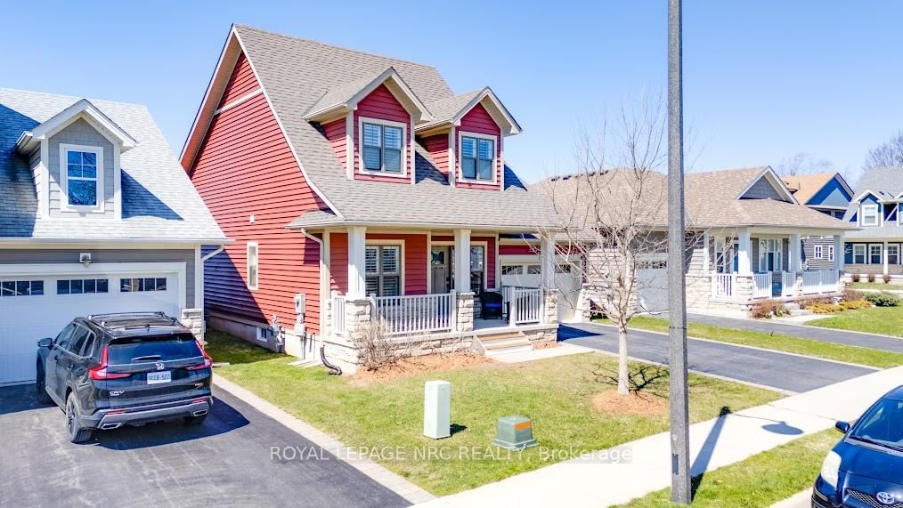 Detached House for sale at 3813 Ryan Avenue, Fort Erie, Crystal Beach, L0S 1B0 - MLS: X12093401