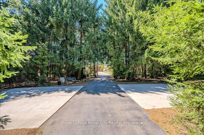 953 St David St, Centre Wellington - Fergus image-0-1