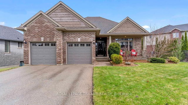 95 CIRCLEWOOD Drive